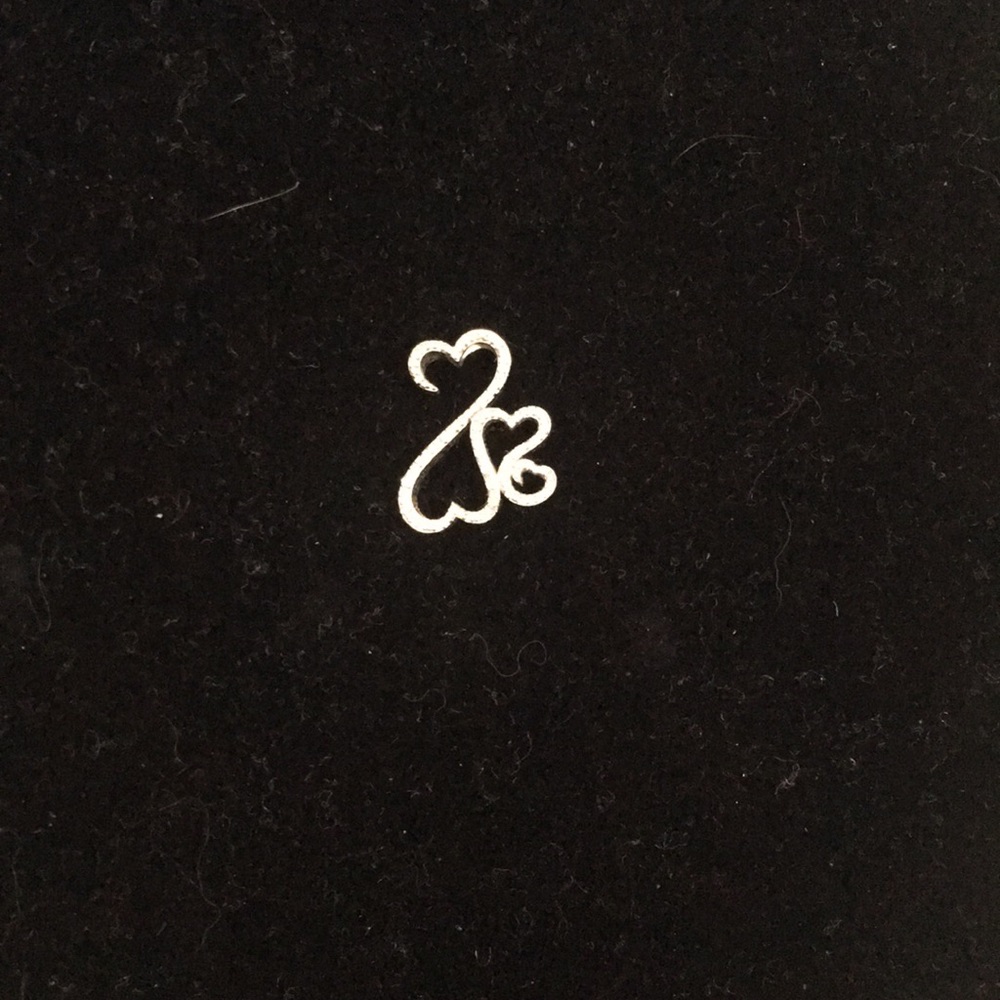 Jane Seymour Open Heart family pendent